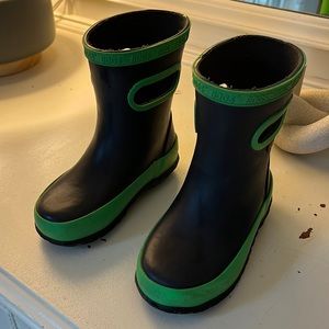 Bogs Rainboots toddler size 7